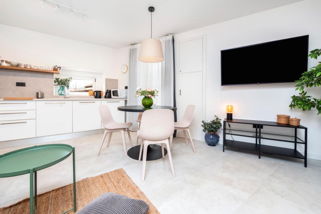 Modern And Cozy Apartments Salt & Pepper In Heart Of Rovinj Exterior photo